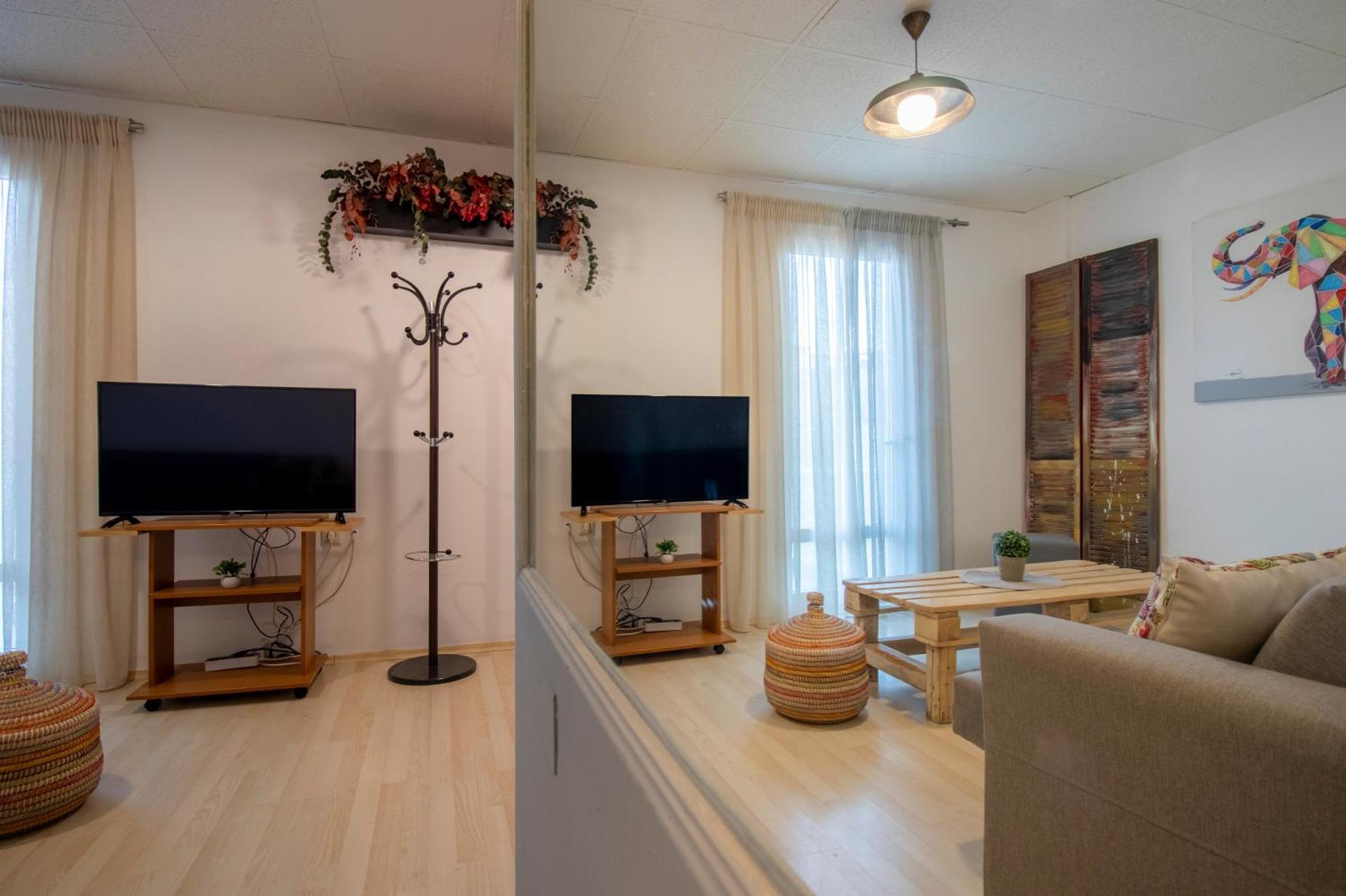 Modern City Apt In The Heart Of Heraklion Εξωτερικό φωτογραφία