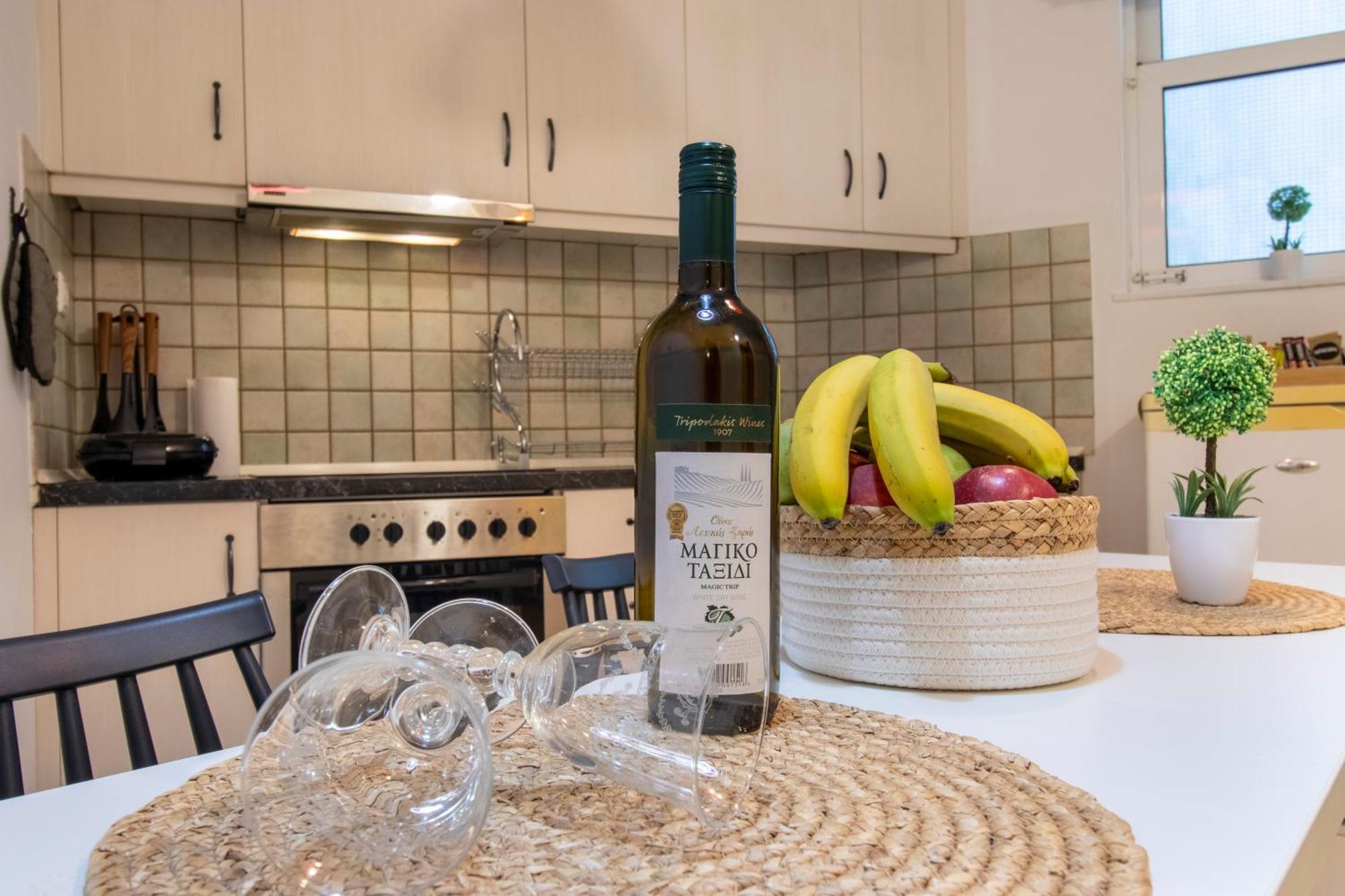 Modern City Apt In The Heart Of Heraklion Εξωτερικό φωτογραφία